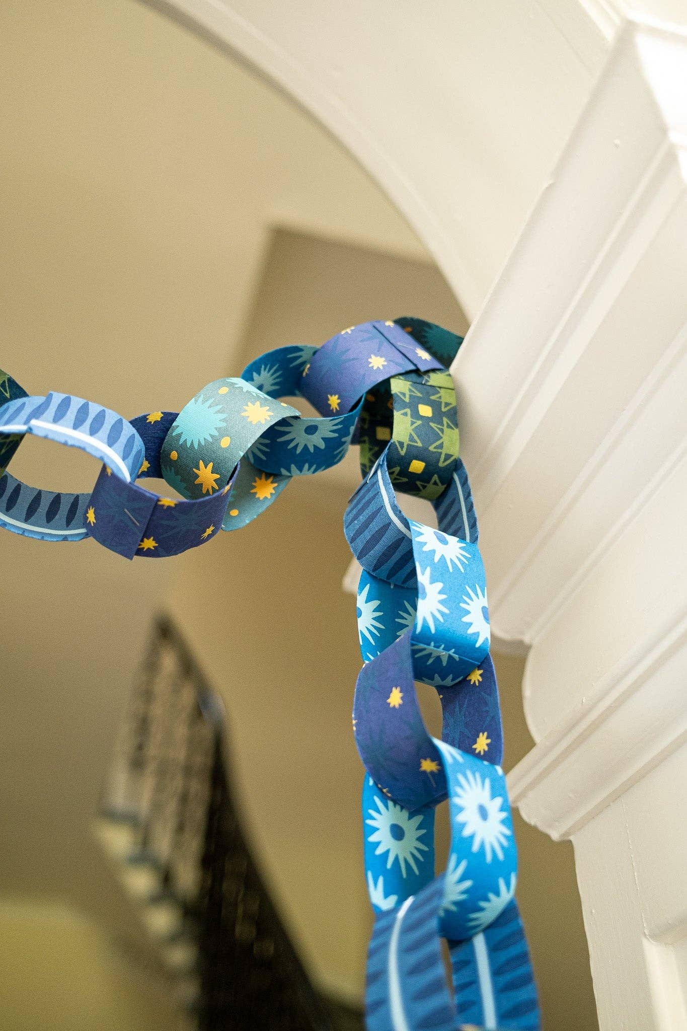 BLUE & YELLOW PAPER CHAIN KIT