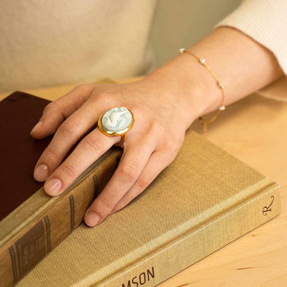 Seahorse Vintage Cameo Ring