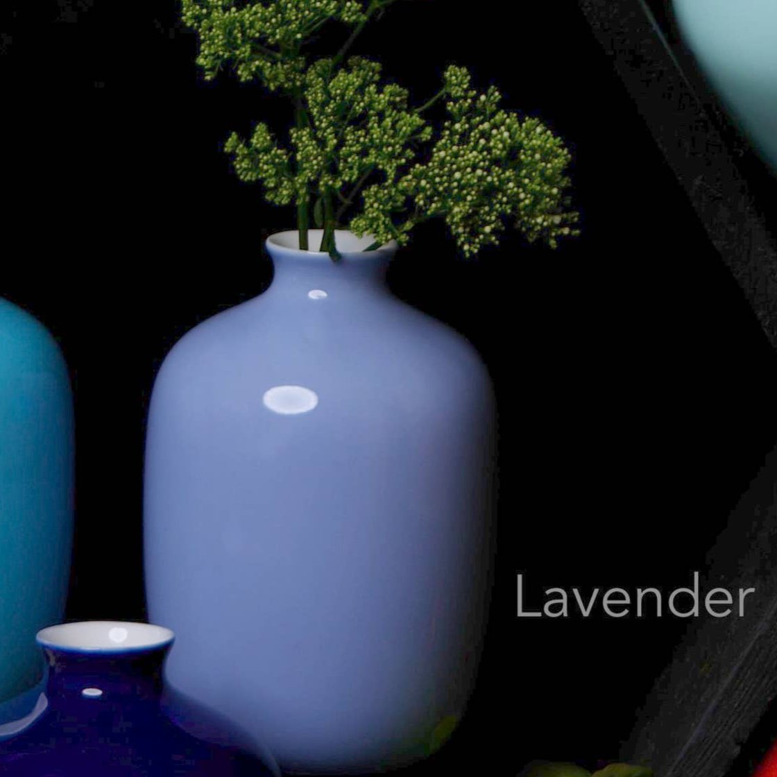 Plum Vase / Glossy