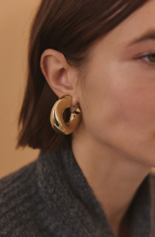 Wave-Puffy Hoops