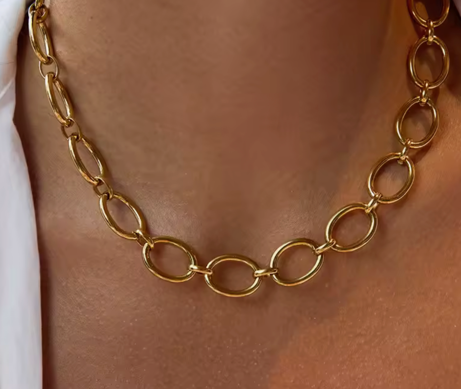 Oval Link Gold Necklace with Toggle Clasp, 17 Inch