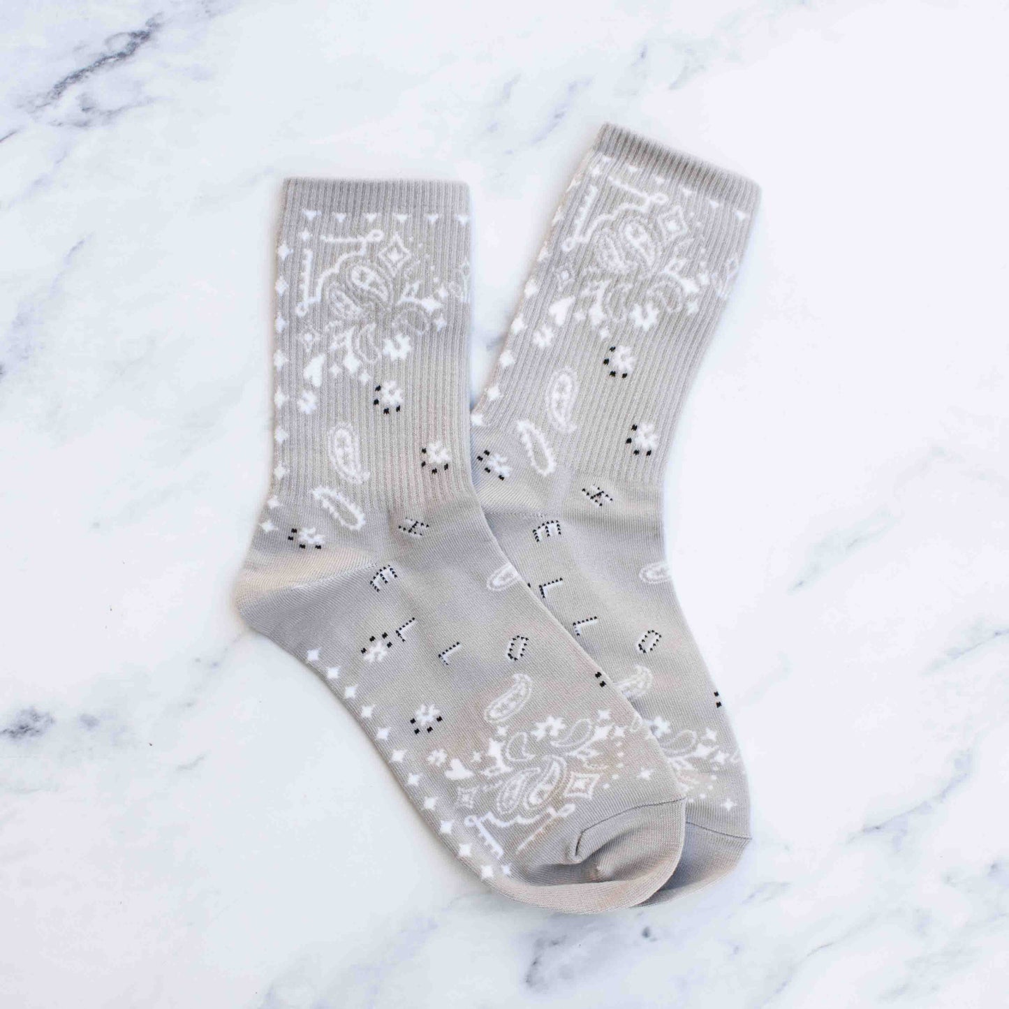 Women's Retro Bandana Pattern Crew Socks