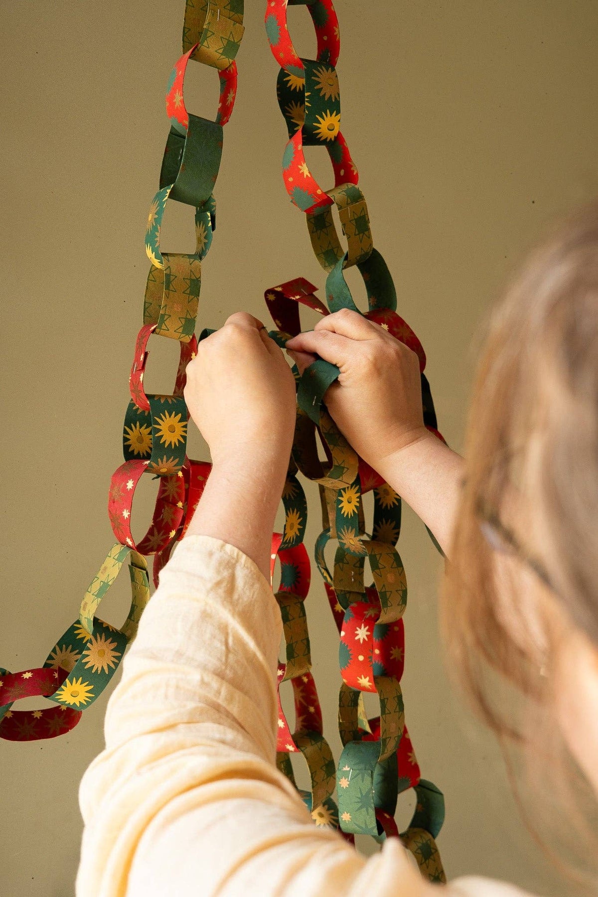 Festive Paper Chain Kit 160 Strips Recycled Paper