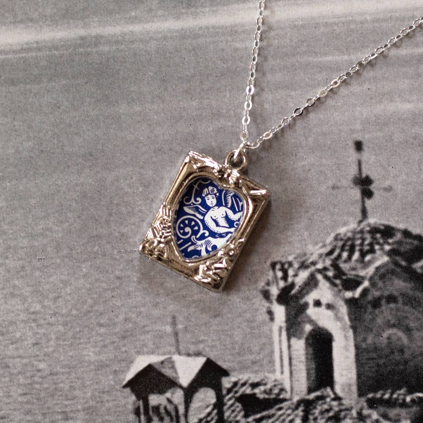 Vintage Picture Frame Pendant Necklace