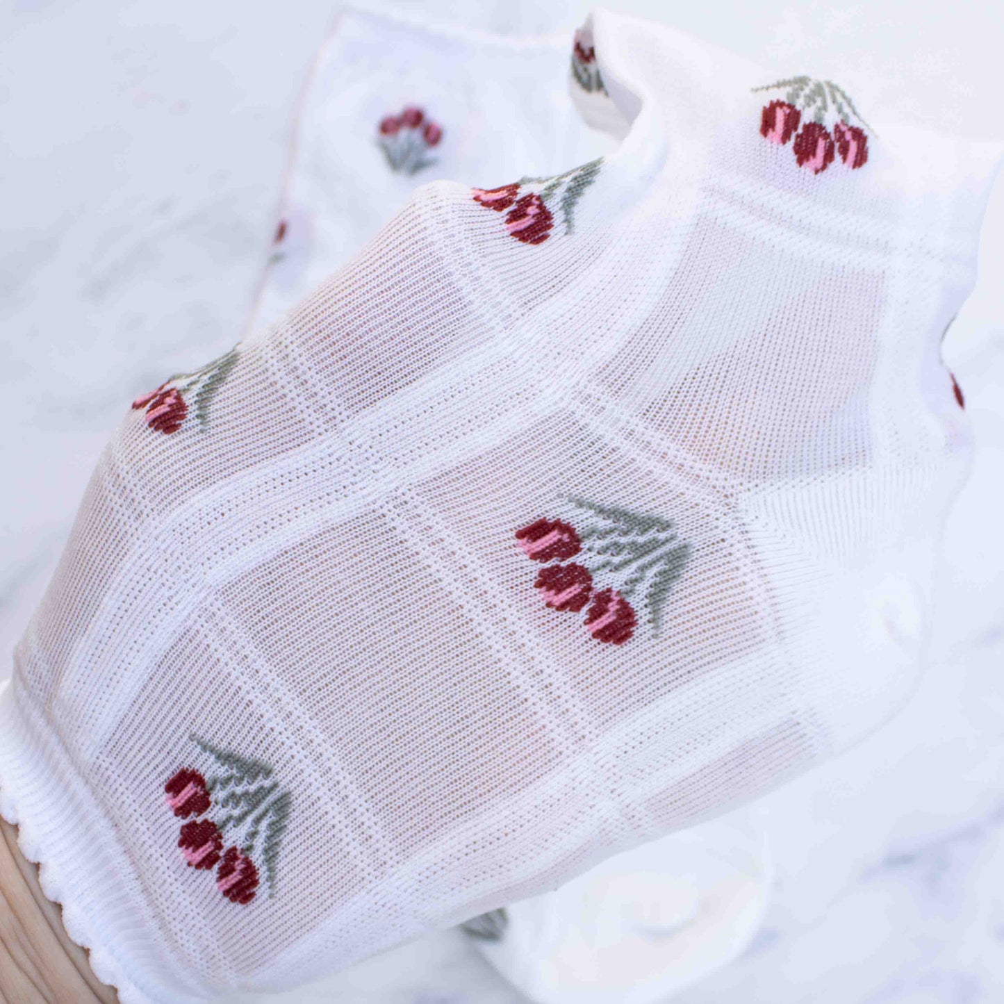 Tulip Sheer Crew Socks