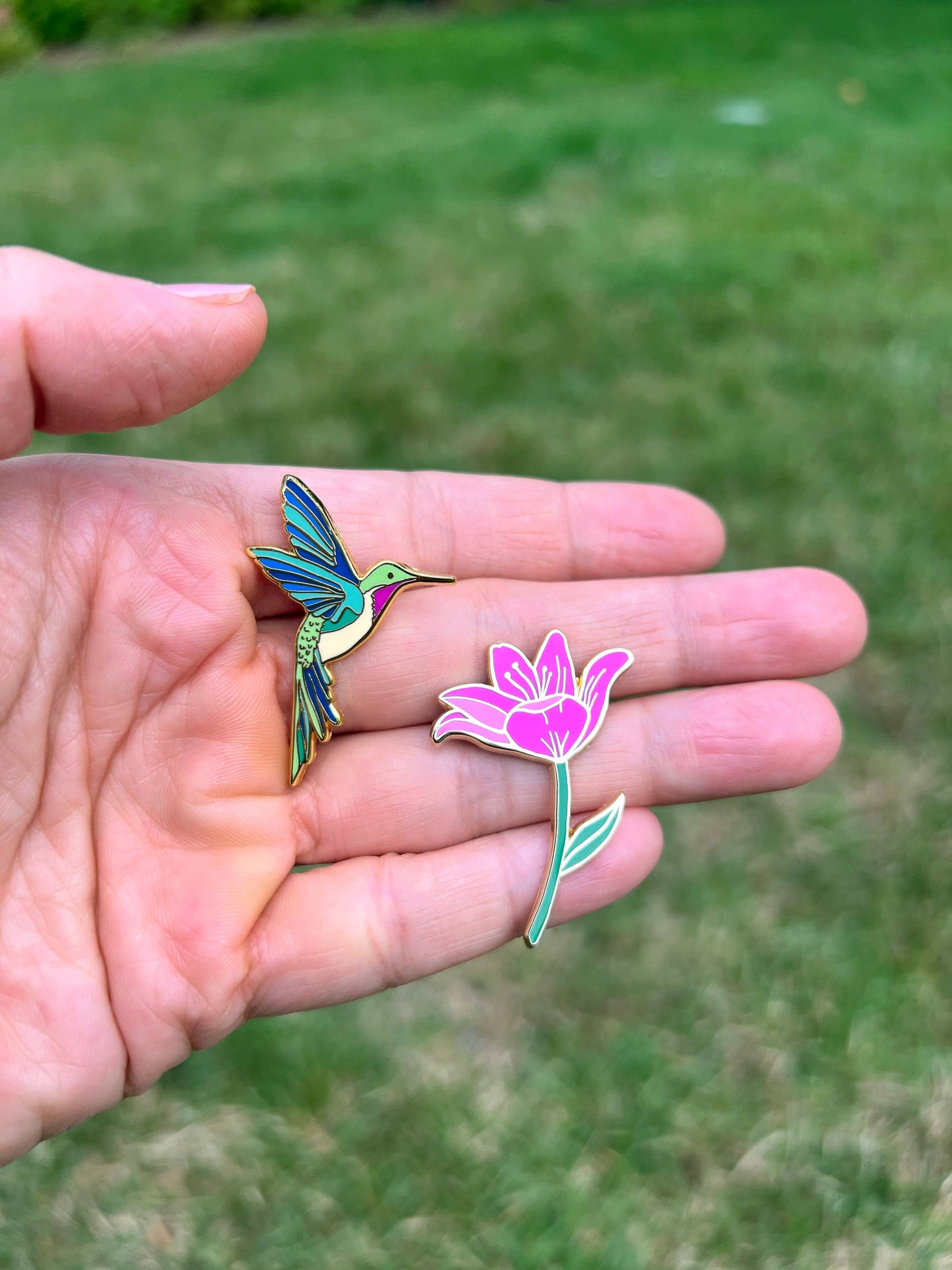 Hummingbird Hard Enamel Lapel Pin Gold