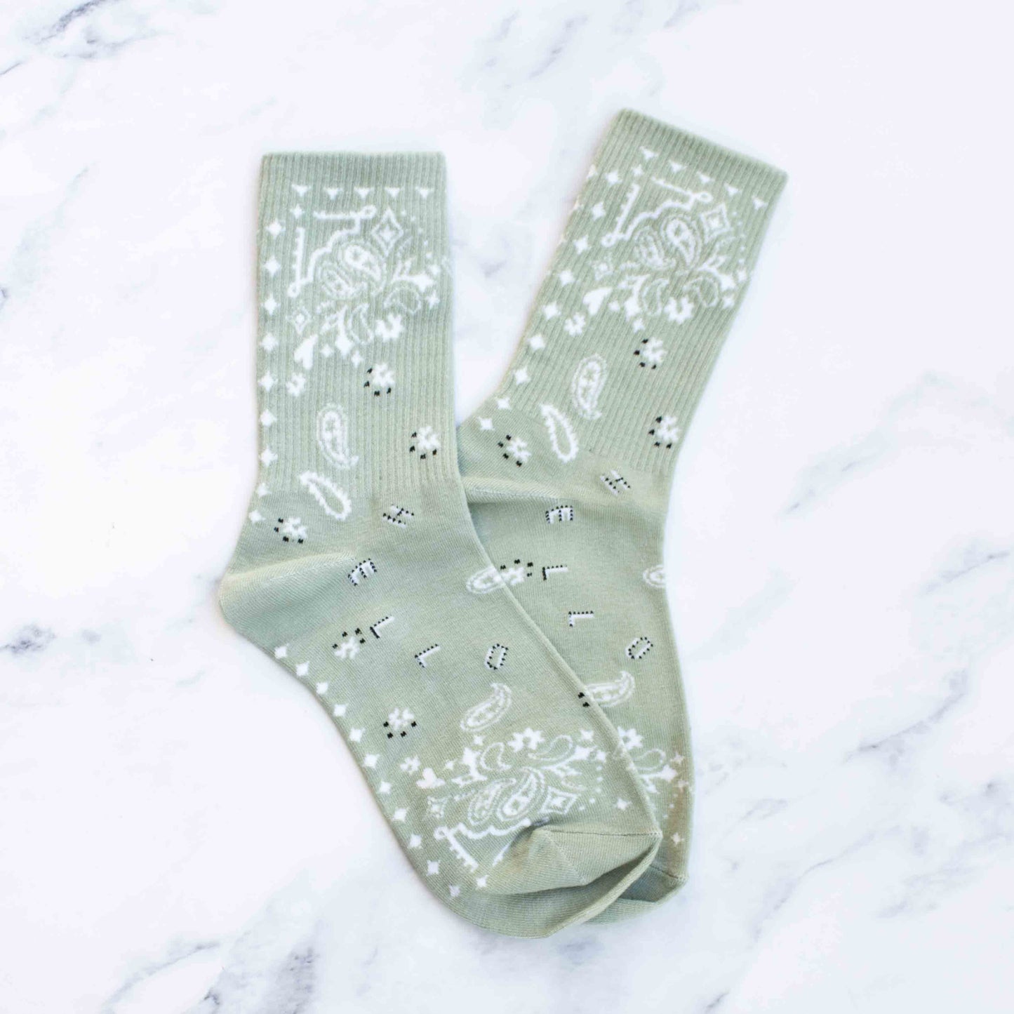 Women's Retro Bandana Pattern Crew Socks