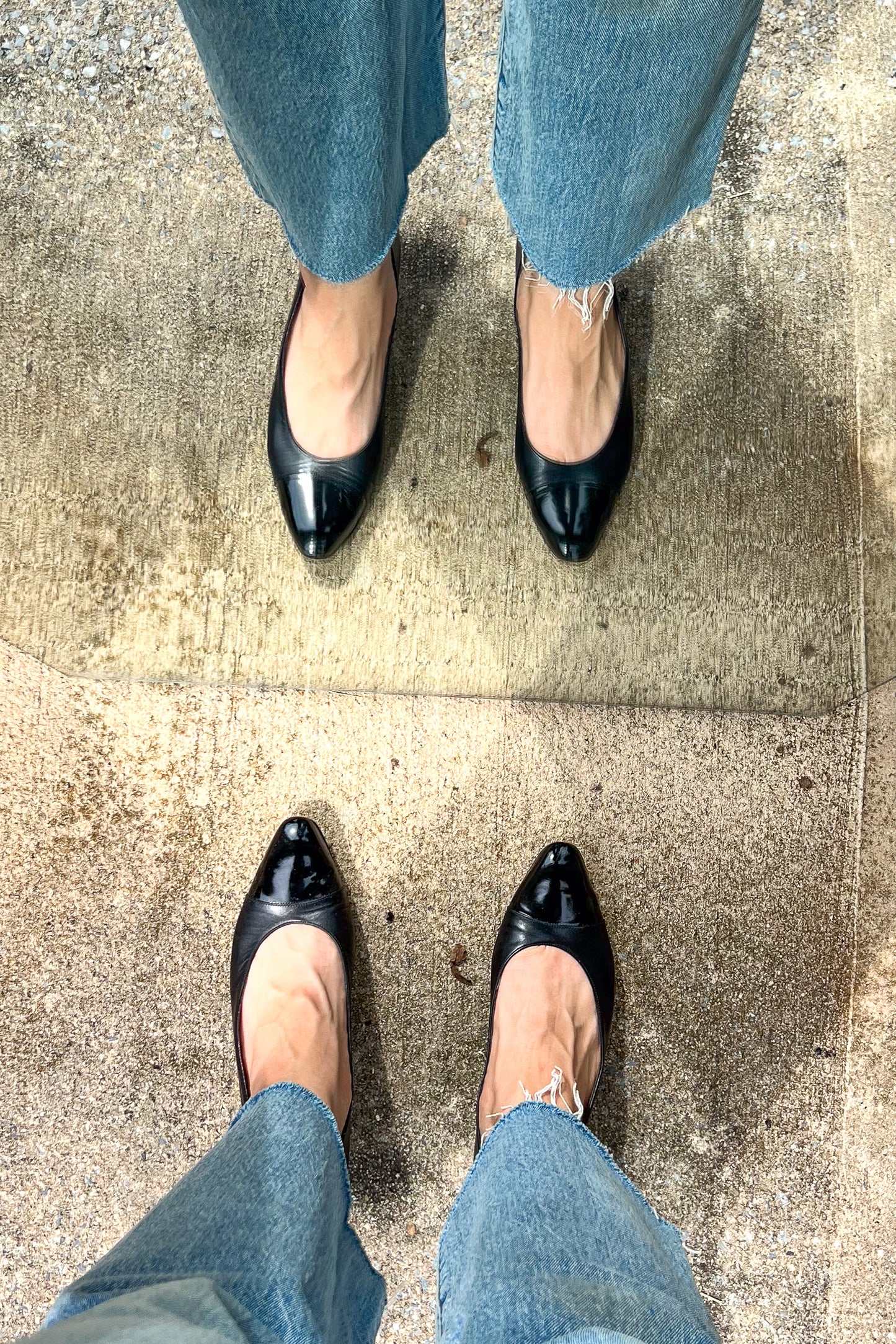 1980s Ferragamo Black Cap Toe Shoes / 7.5