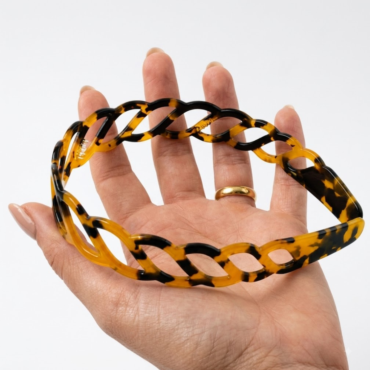 Moeni Twist Chain Link Headband
