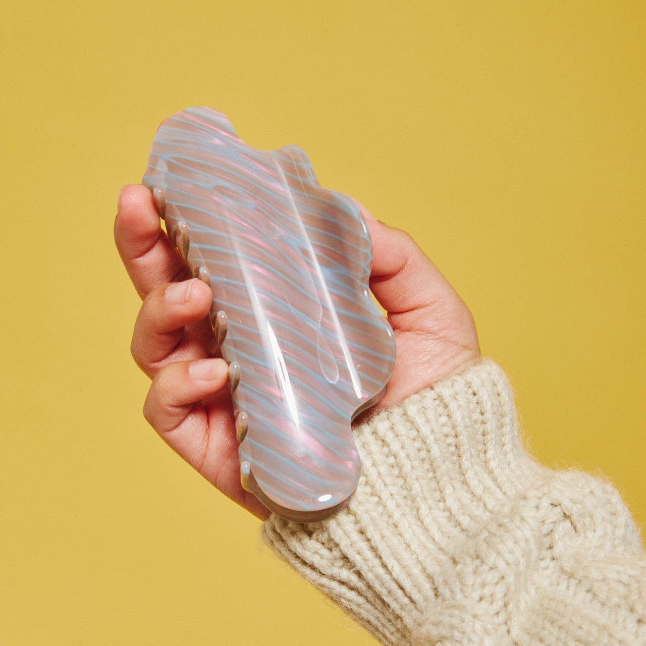 Nimbus Hair Claw in Fuel