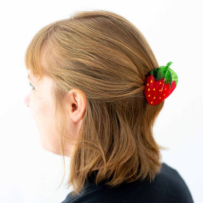 Midi Red Strawberry Hair Claw