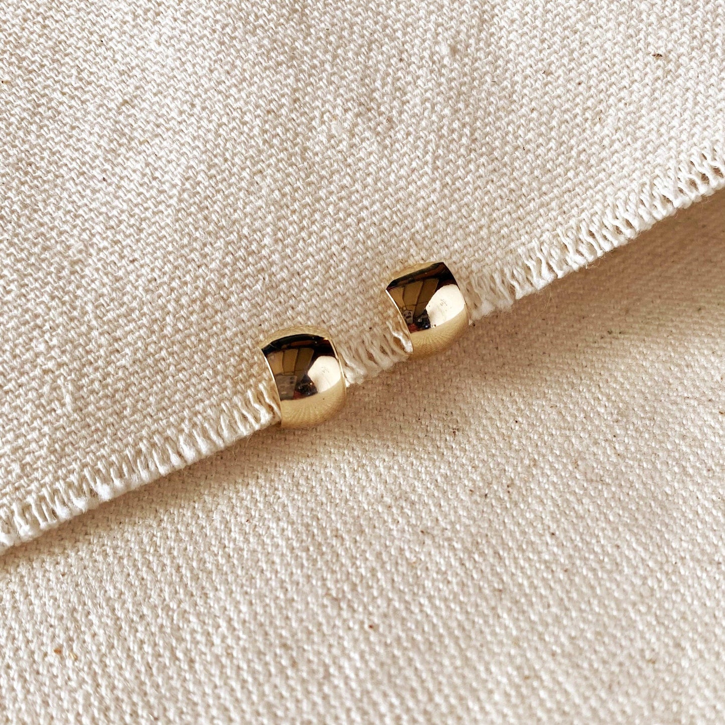 Half Open 18k Gold Filled Stud Earrings
