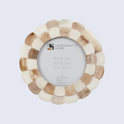 Scalloped Round Picture Frame