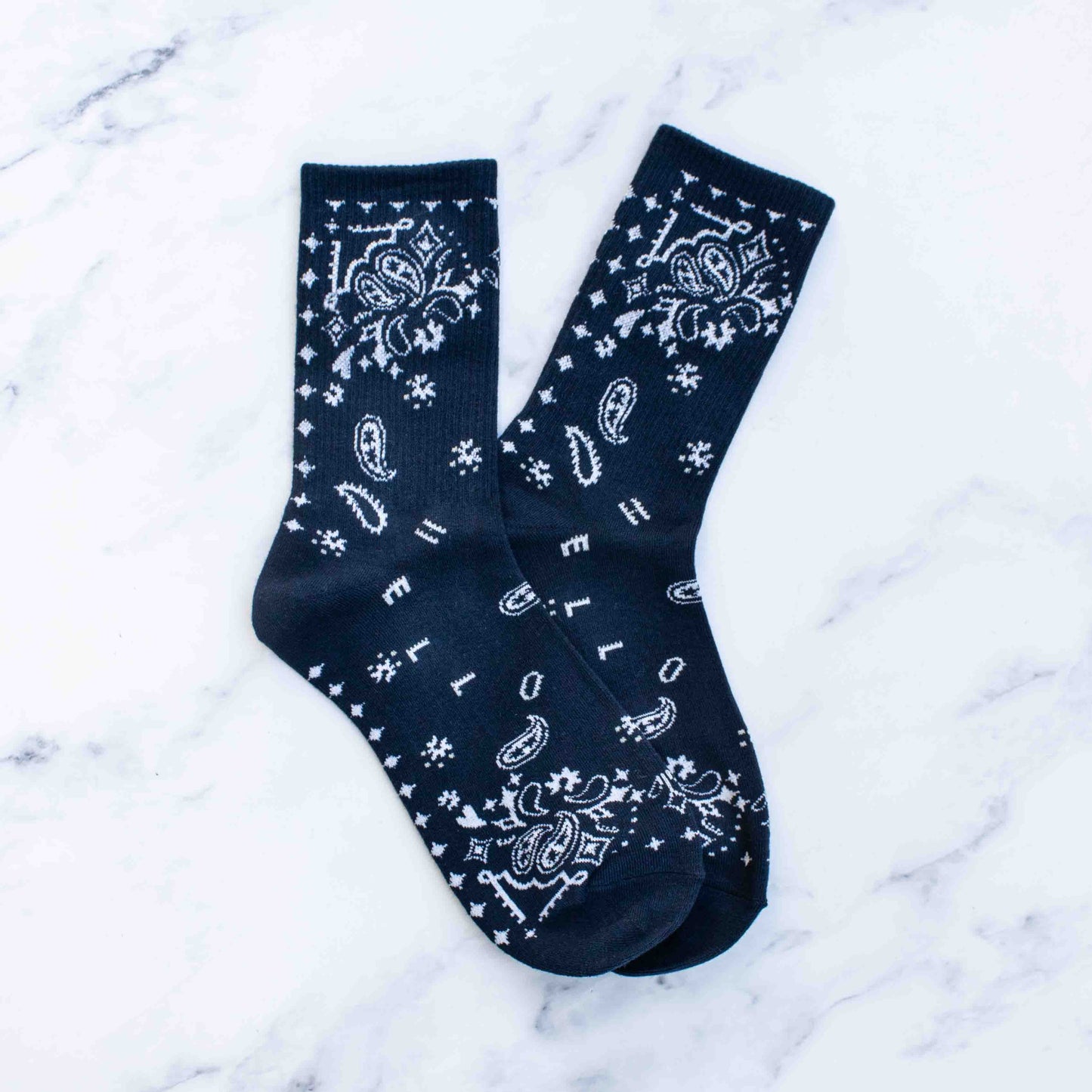 Women's Retro Bandana Pattern Crew Socks