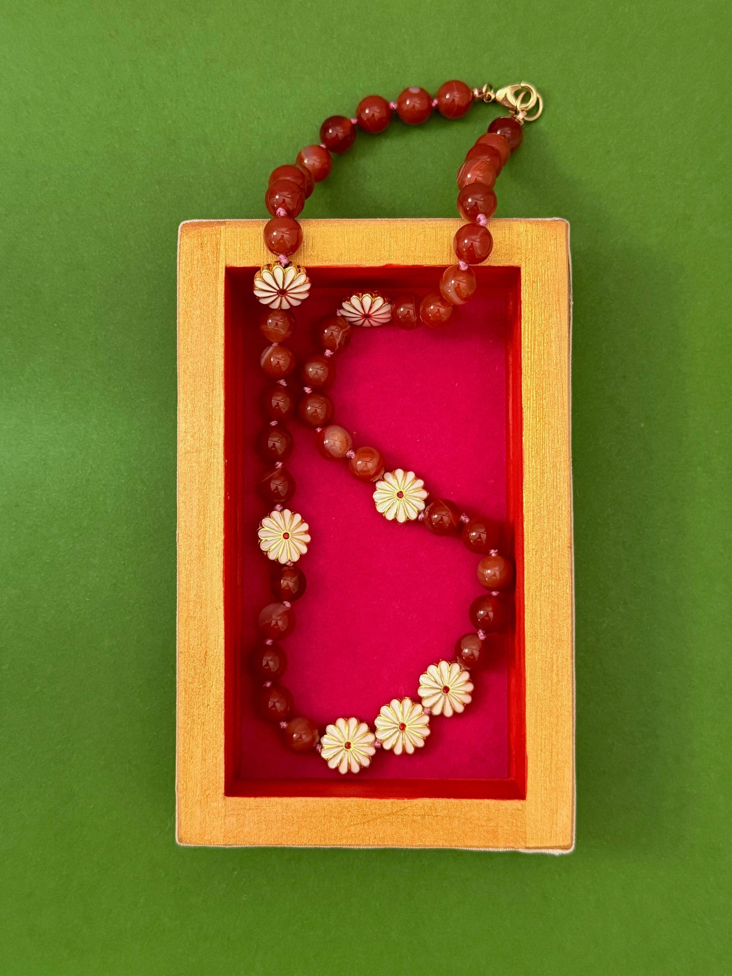 Marguerite Necklace