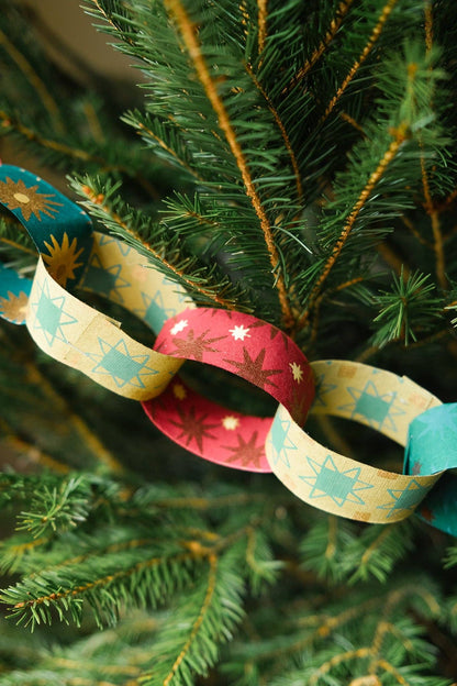 Festive Paper Chain Kit 160 Strips Recycled Paper