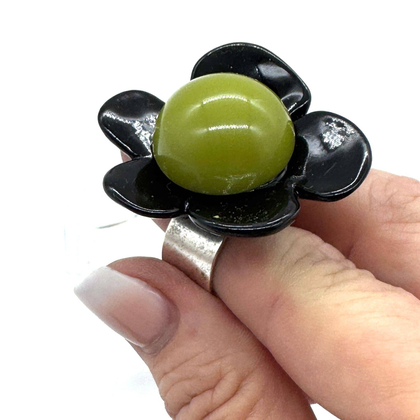 Groovy Daisy Cocktail Ring