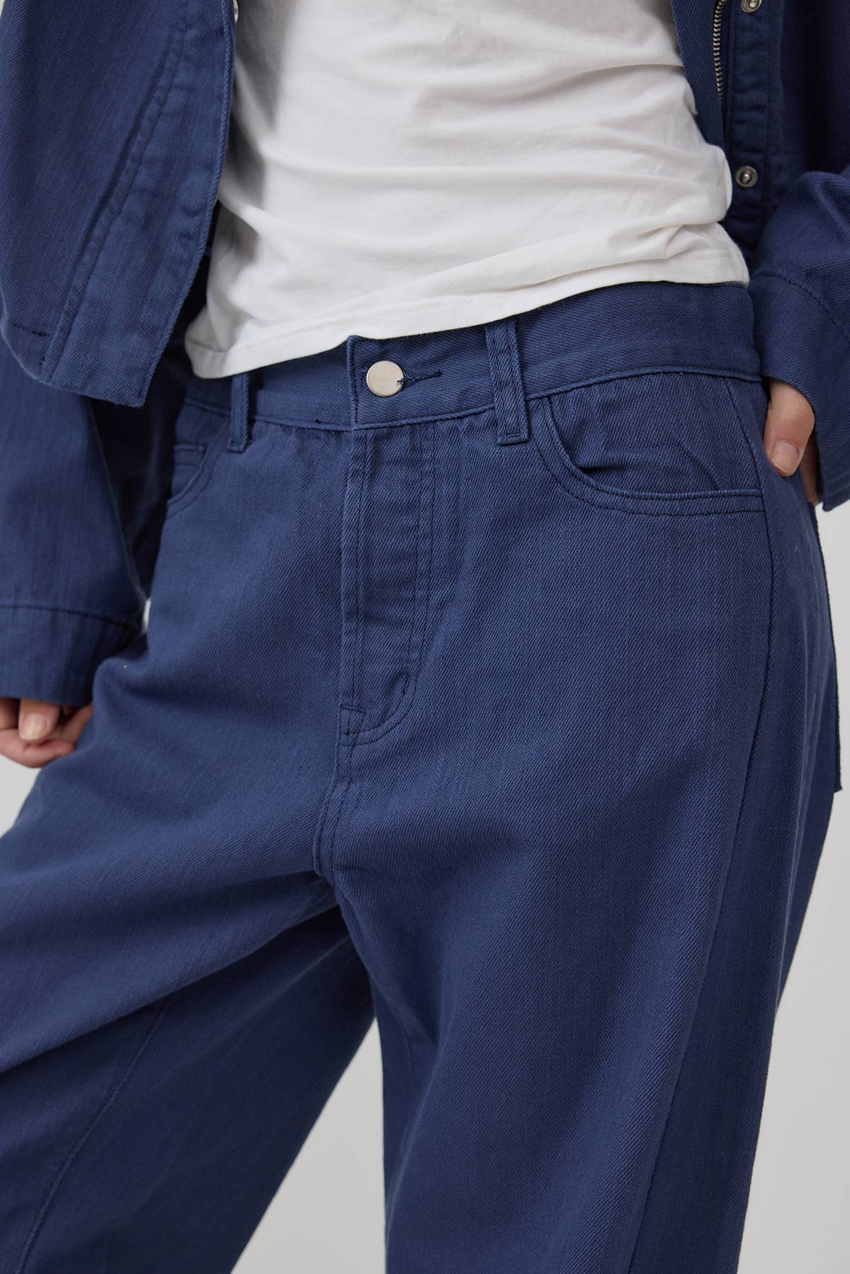 Cotton Barrel Leg Jeans