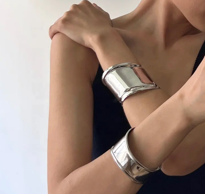  Wonder Women Cuff Bracelet