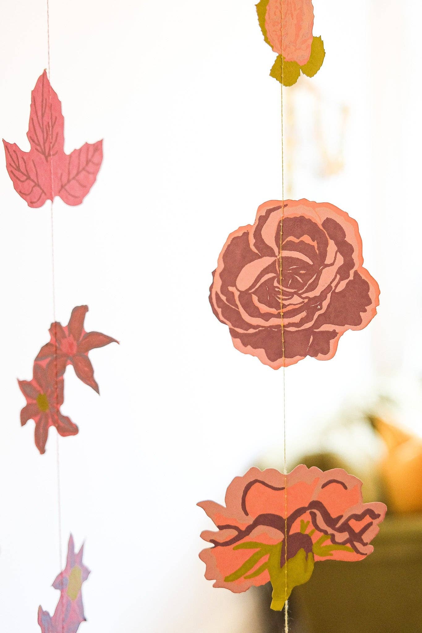 ROSE VERTICAL WALL HANGING
