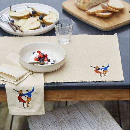 Ribbed Table Mat : Dancers
