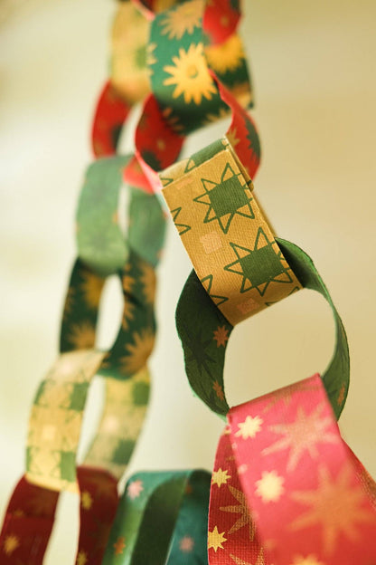 Festive Paper Chain Kit 160 Strips Recycled Paper