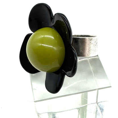Groovy Daisy Cocktail Ring