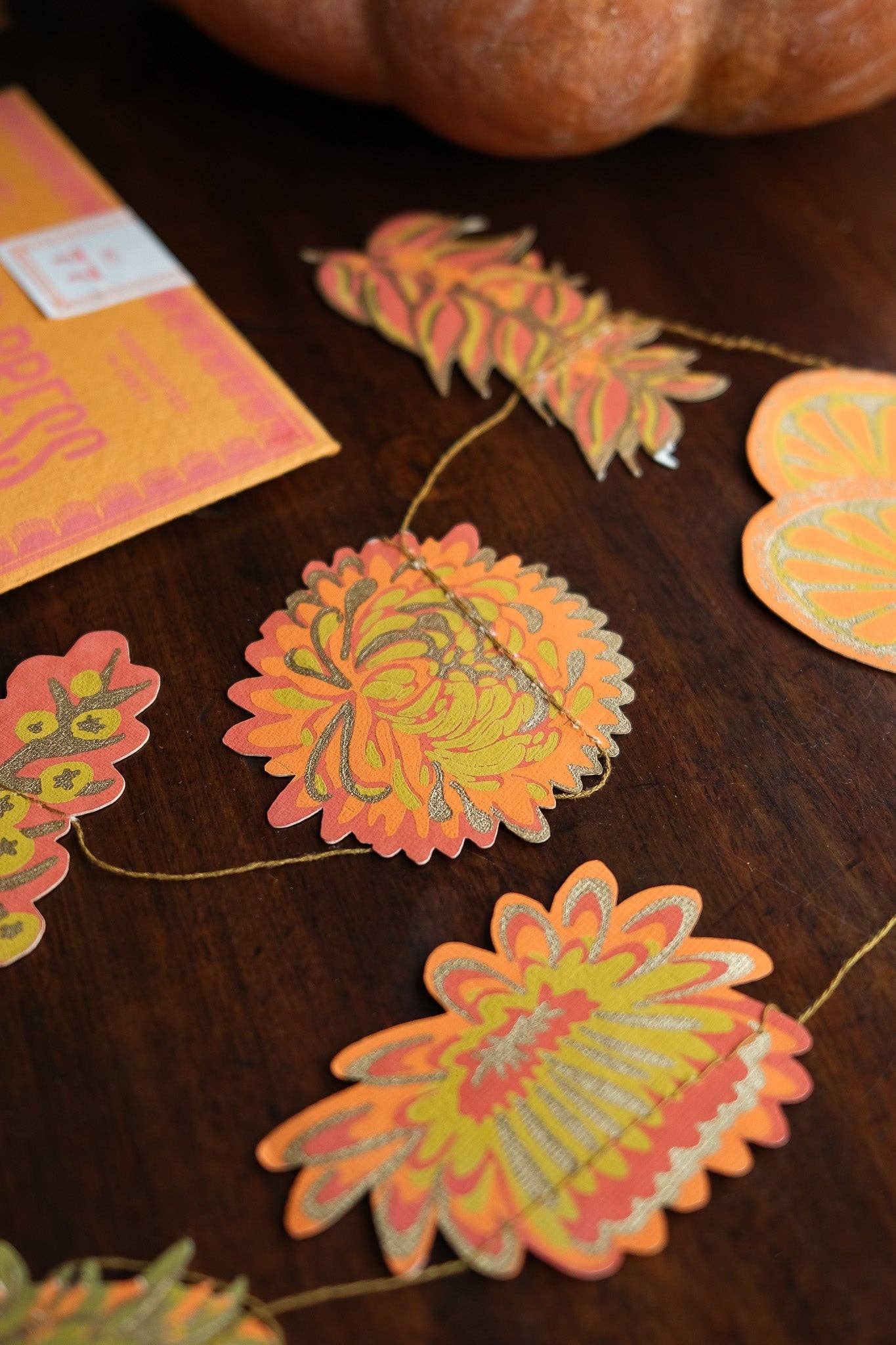 AUTUMN BLOOMS SEWN GARLAND