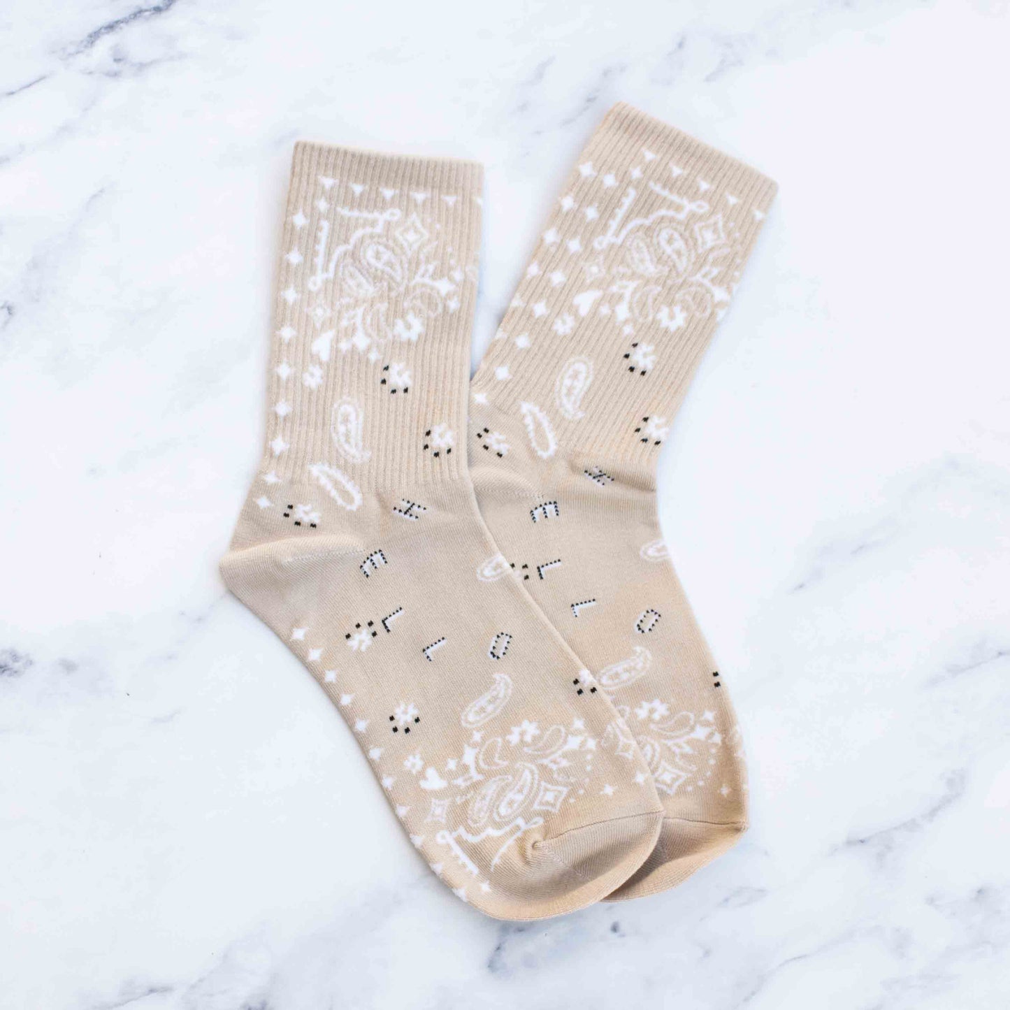 Women's Retro Bandana Pattern Crew Socks