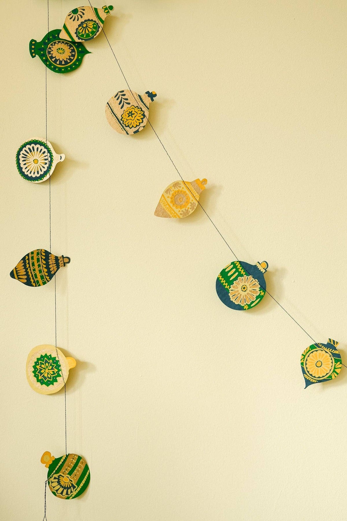 Christmas Ornaments Sewn Paper Garland 3 Meters