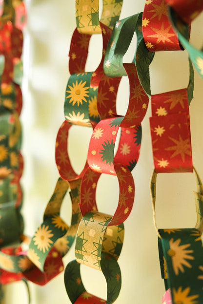 Festive Paper Chain Kit 160 Strips Recycled Paper