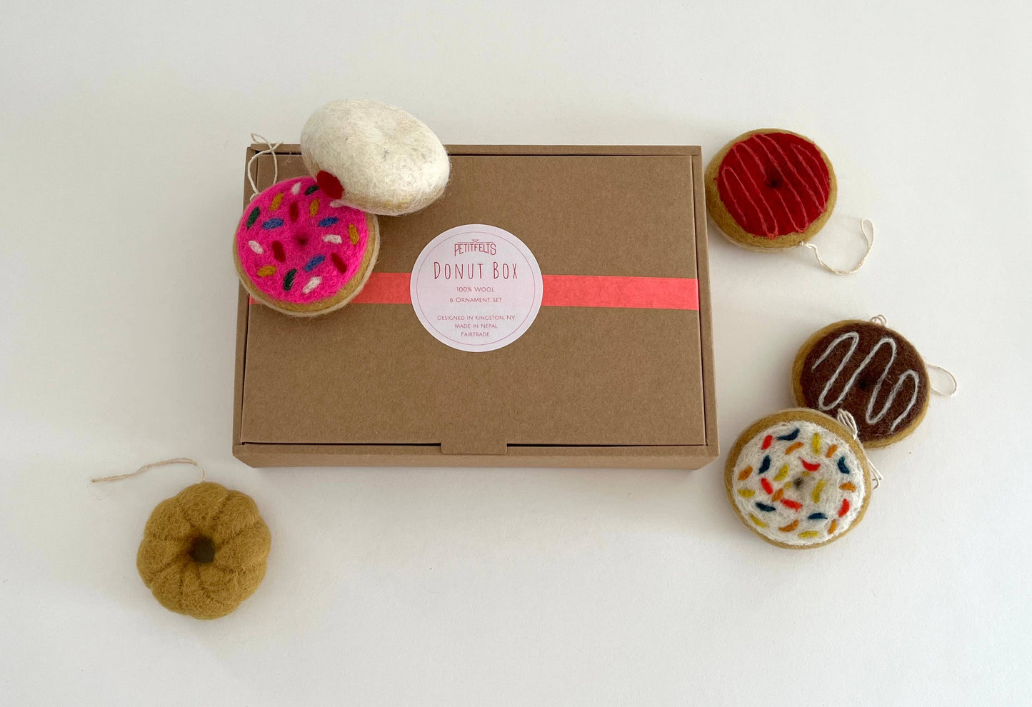 Donut Box Ornament Set