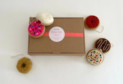 Donut Box Ornament Set