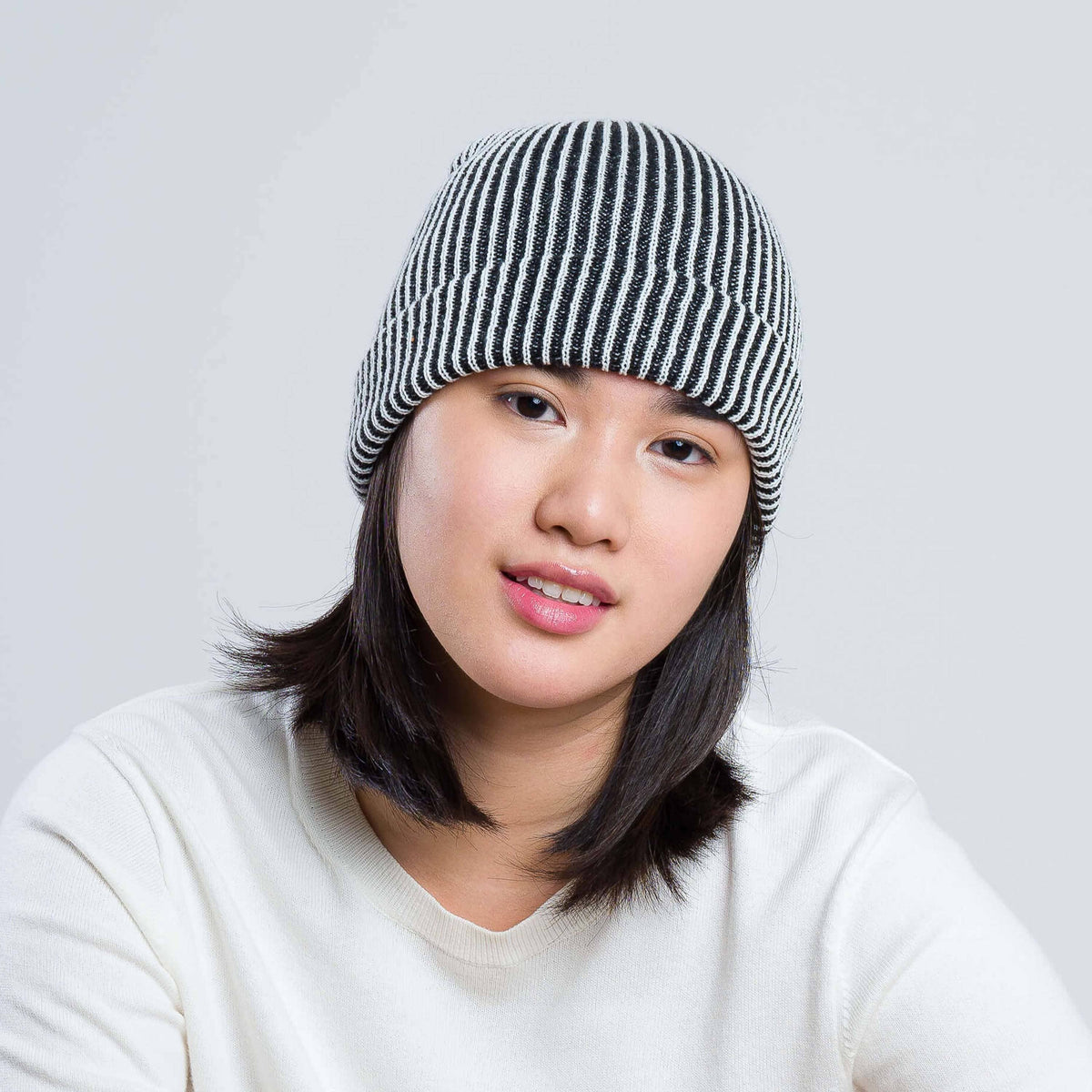 Two-Tone Rib Knit Beanie Unisex One Size