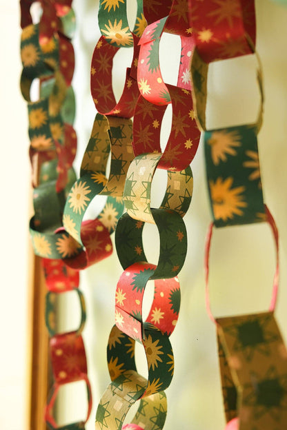 Festive Paper Chain Kit 160 Strips Recycled Paper